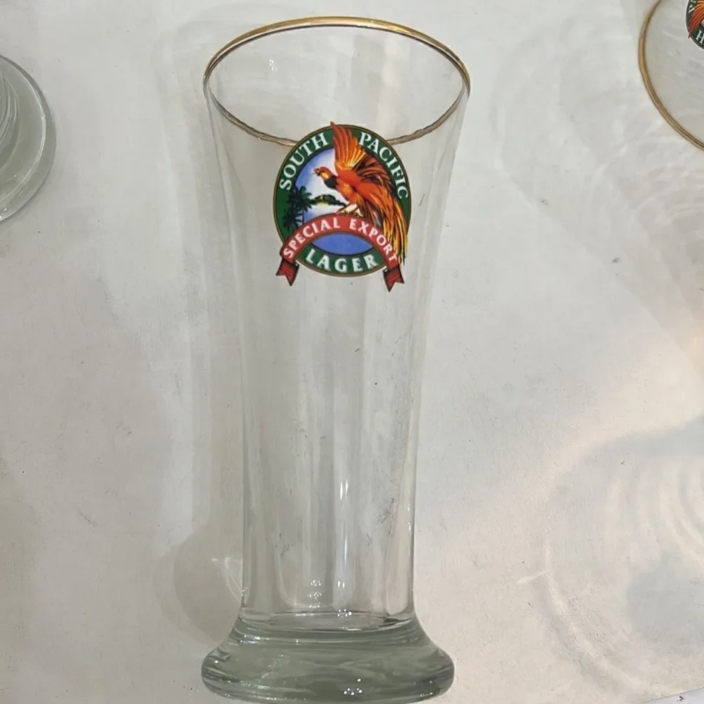 South Pacific Lager Special Export Beer Glasses 12 Oz Each Set 4 Gold Trimmed